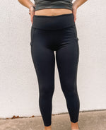 black full lemgth butter soft leggings with pockets 