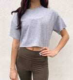 Oversized cropped tee, grey